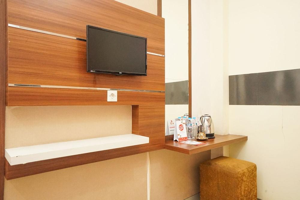 Hotel Oyo 450 Semampir Near Rsu Premier Kota