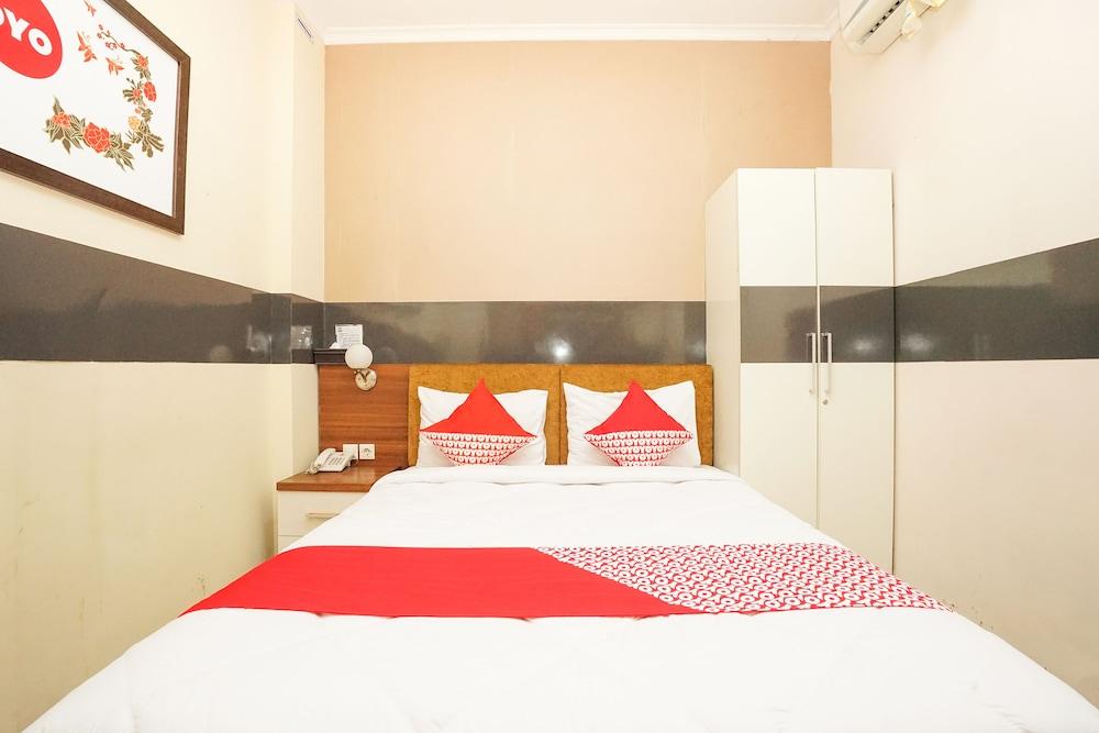 Hotel Oyo 450 Semampir Near Rsu Premier Kota Surabaya